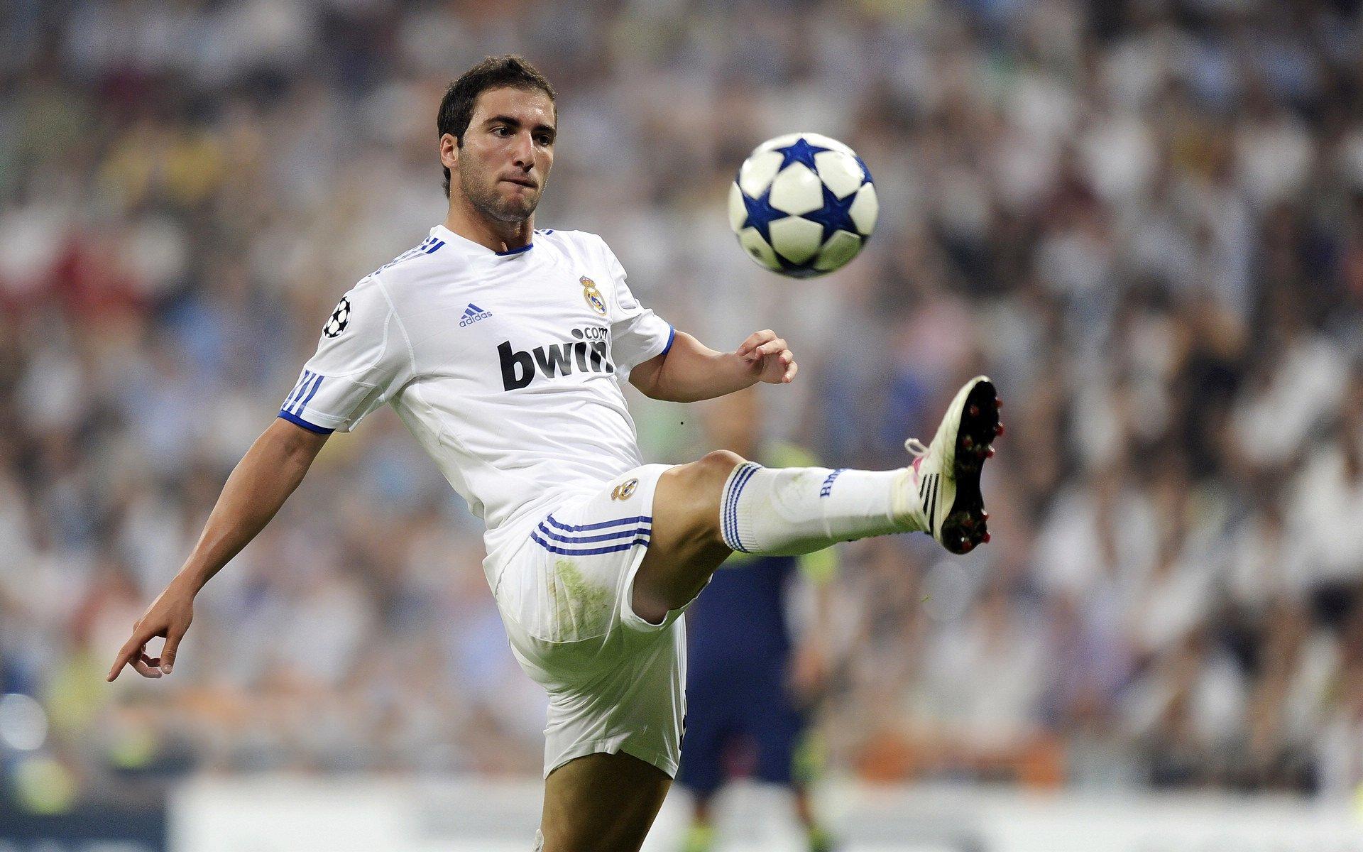 意媒曝那不勒斯锁定穆勒 德甲传奇或登陆意甲引发足坛震动